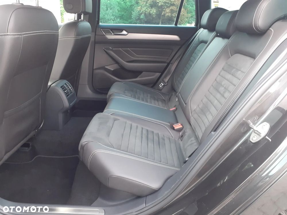 Volkswagen Passat 2.0 TSI Elegance DSG - 31