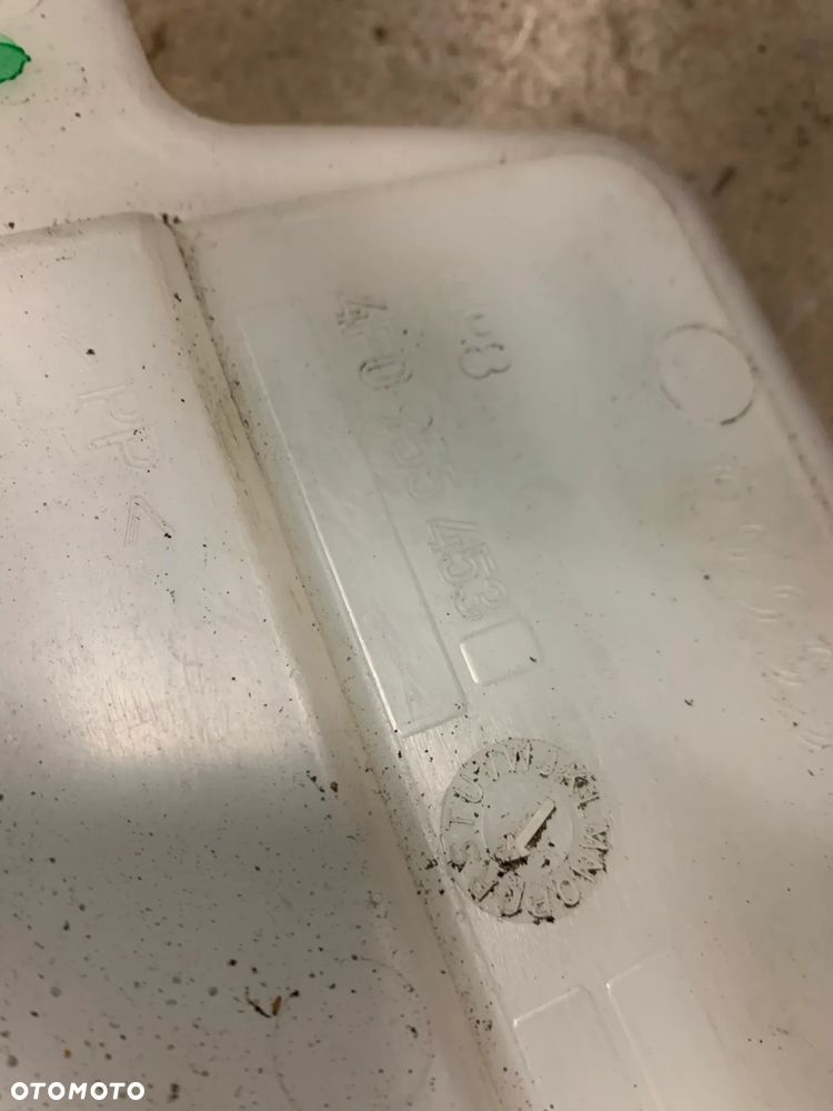 zbiorniczek spryskiwaczy 4F0955453 A6 C6 FL Lift 2.7 TDI - 4