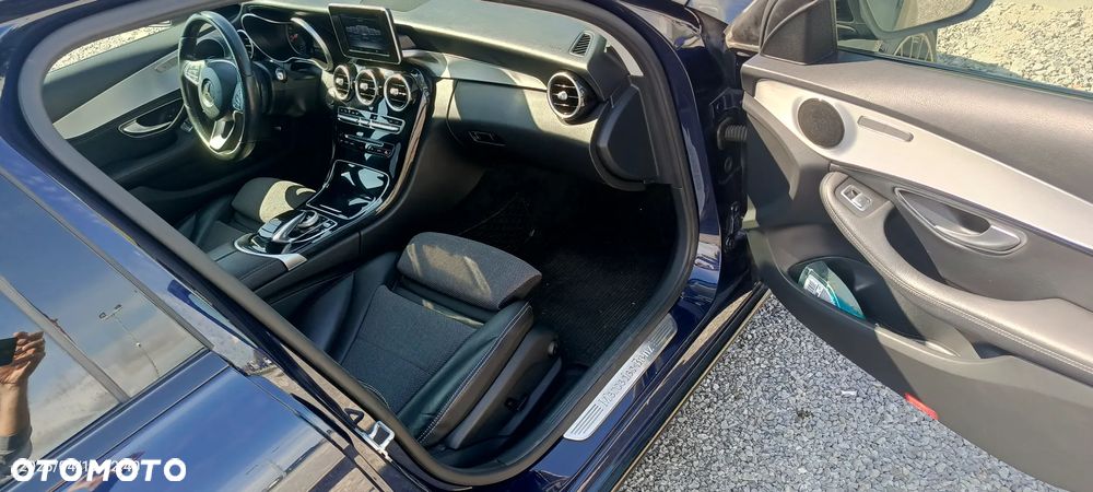 Mercedes-Benz Klasa C 200 7G-TRONIC Avantgarde - 11