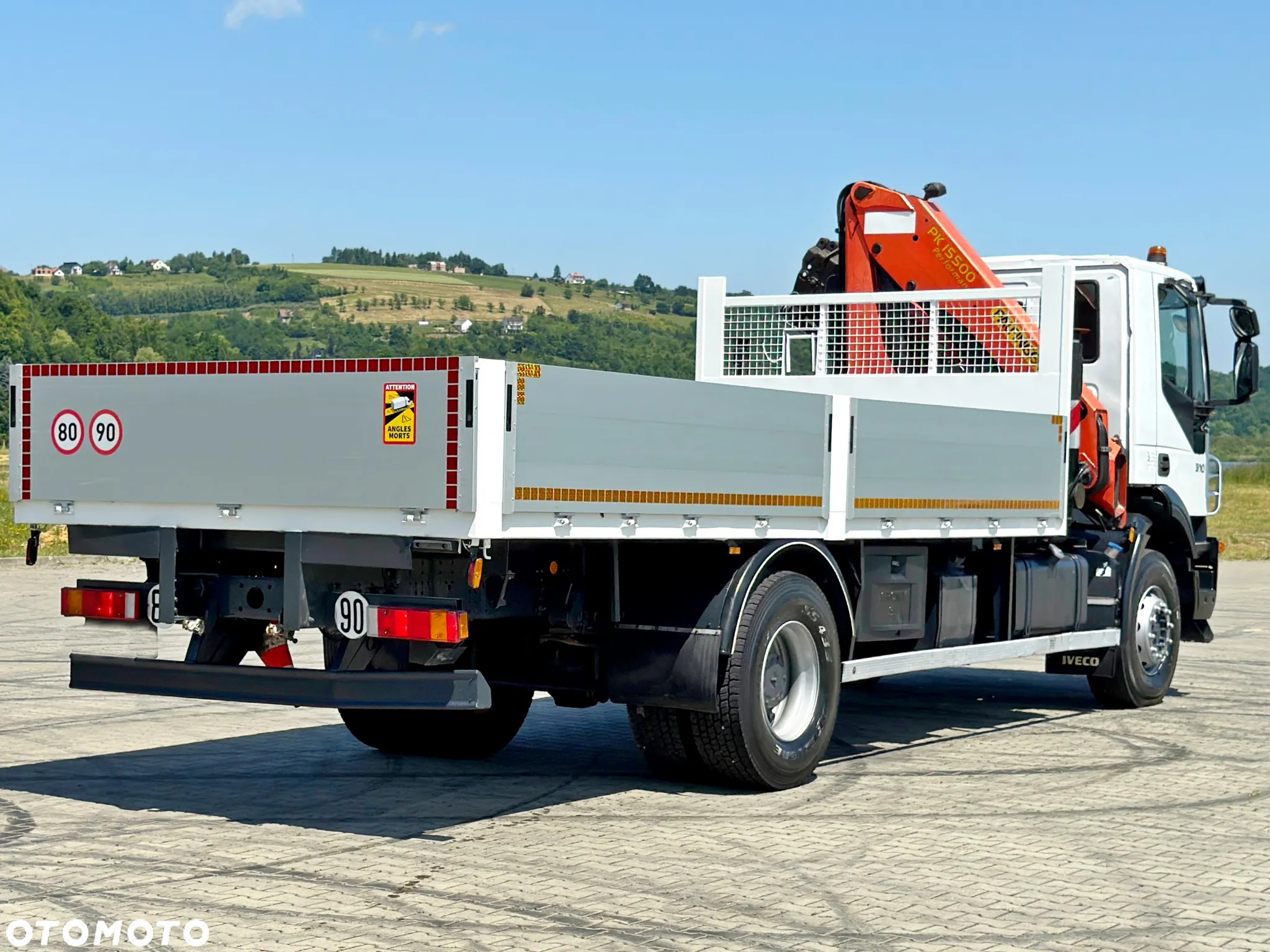 Iveco TRAKKER 310 * SKRZYNIA 6,00 m + PK 15500 * STAN BDB - 6