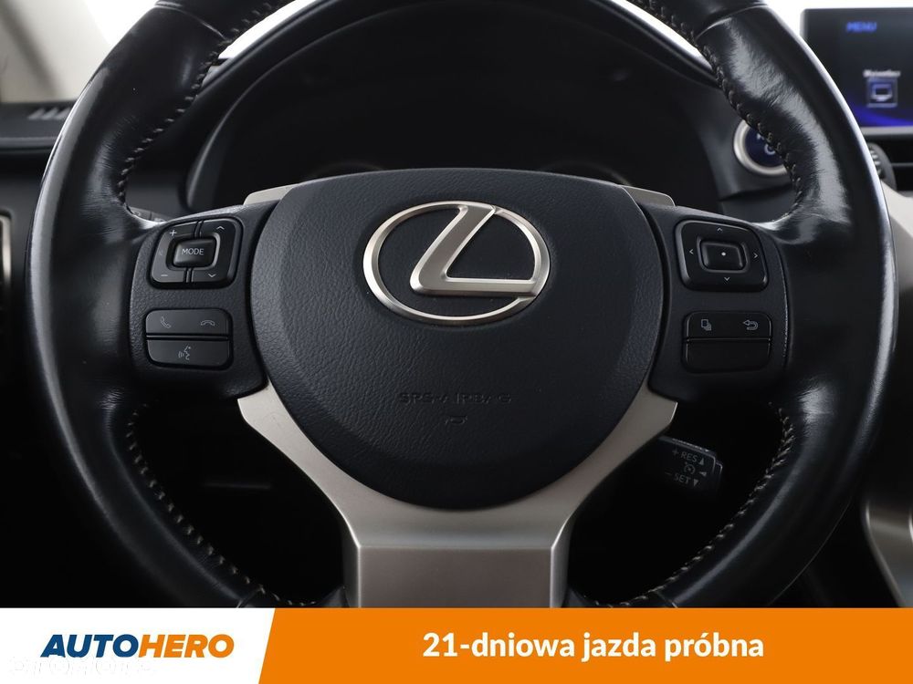 Lexus NX 300h Comfort AWD - 19