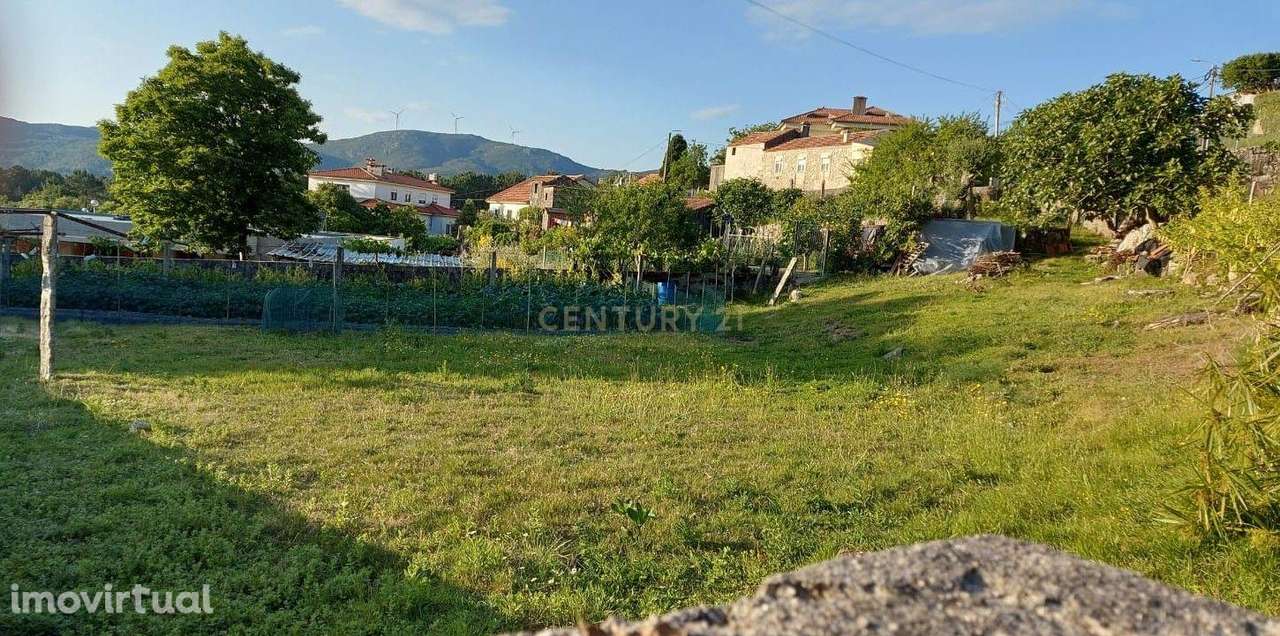 Terreno Urbano em Âncora-219m² de Construção com Vista Mar - Grande imagem: 2/8