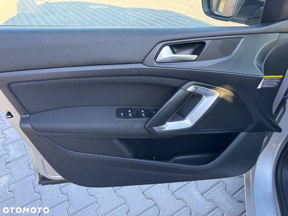 Peugeot 308 BlueHDi FAP 120 EAT6 Stop & Start Allure - 17