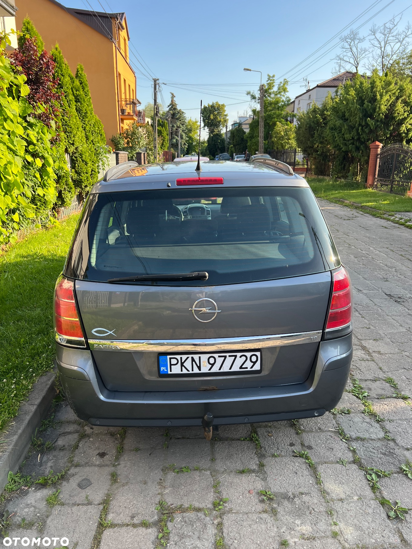 Opel Zafira - 2