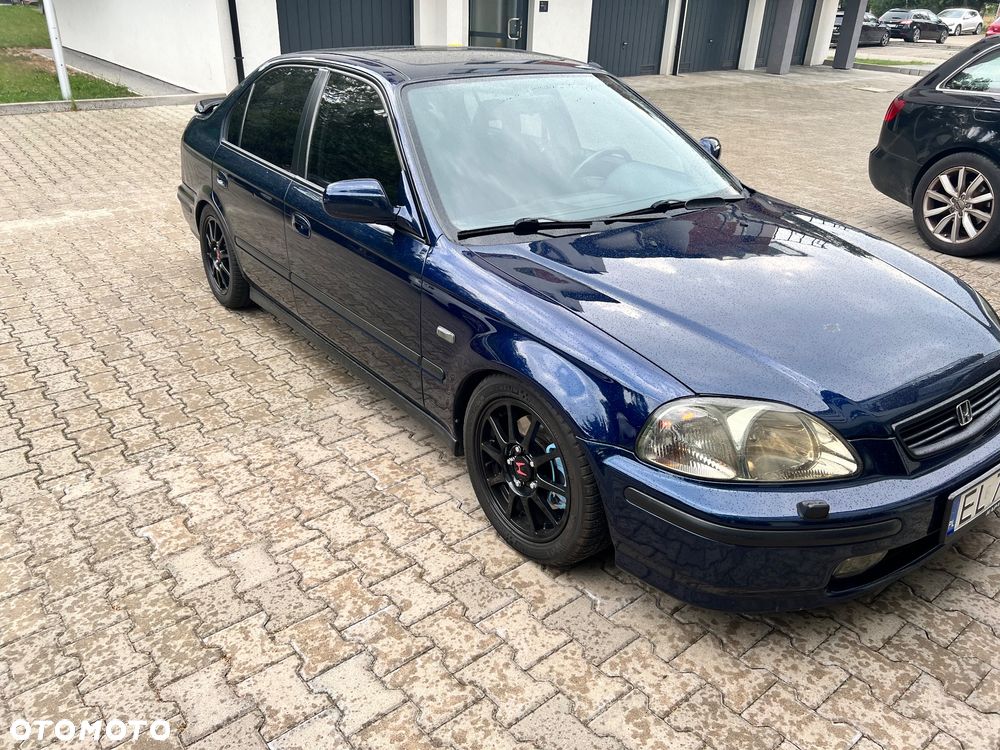 Honda Civic 1.6 VTi - 6