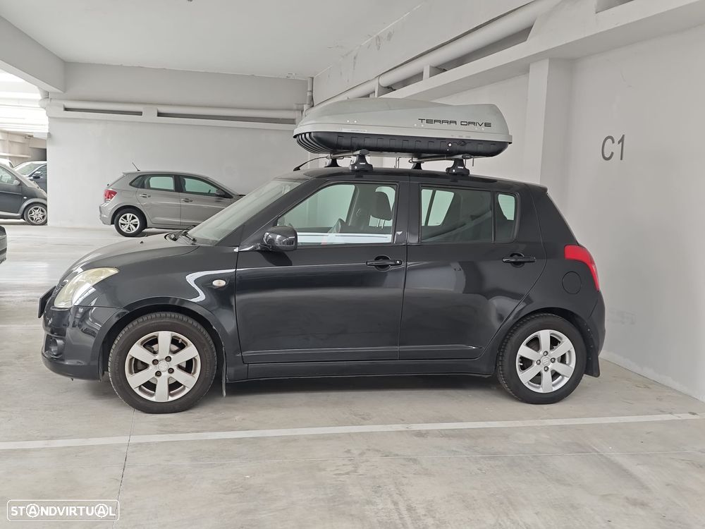 Suzuki Swift 1.3 16V Sport - 2