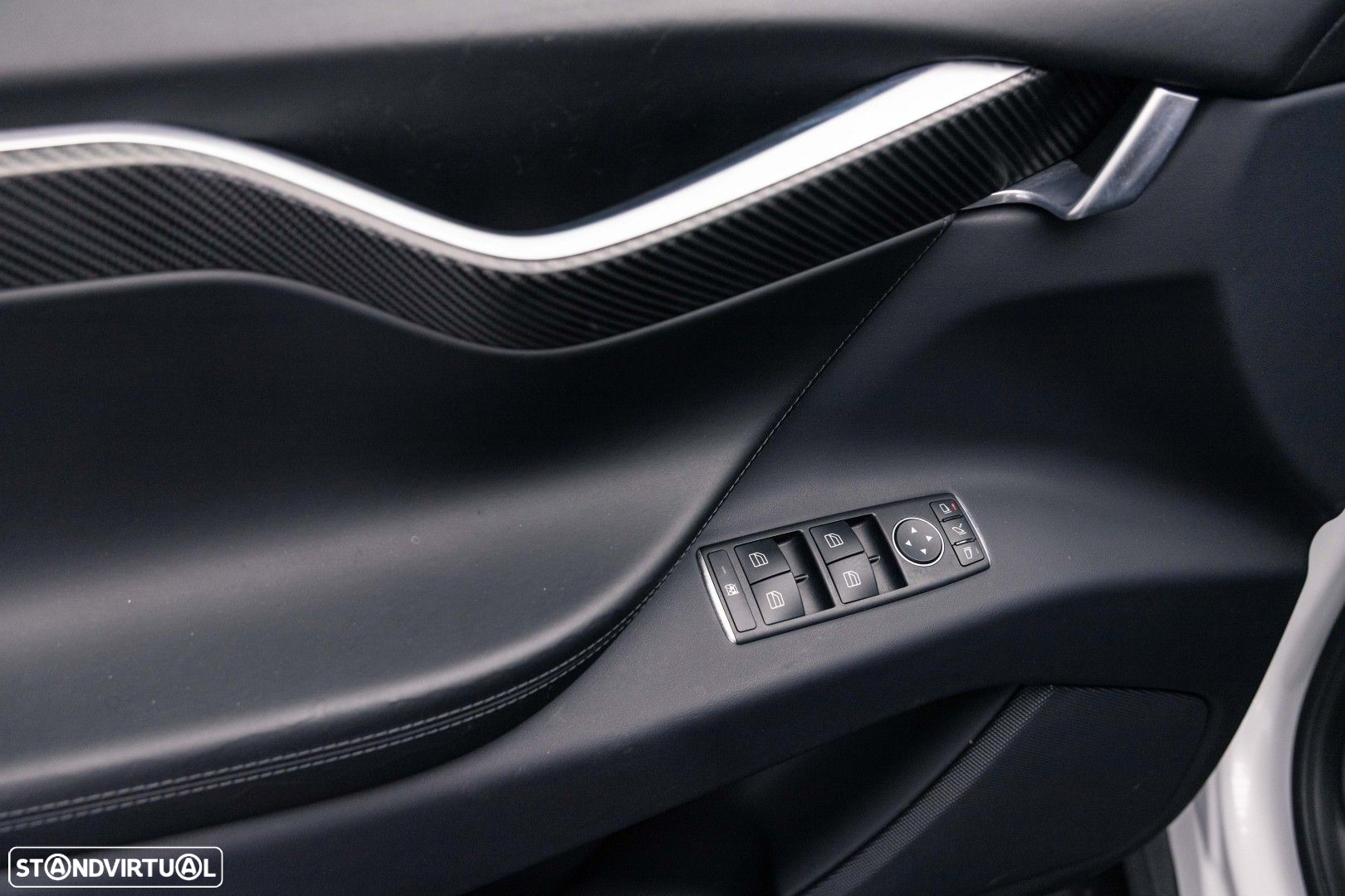 Tesla Model X P100D - 43