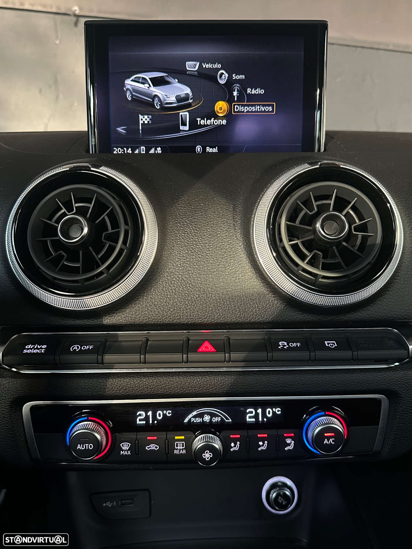 Audi A3 Limousine 30 TFSI Design - 27