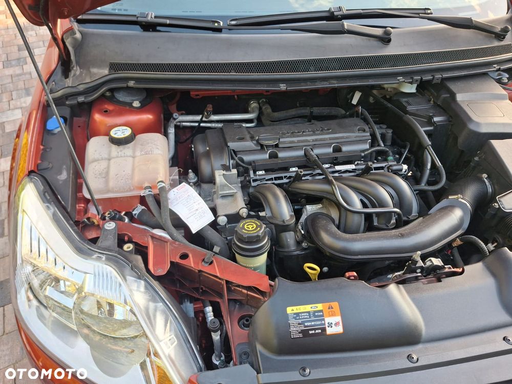 Ford Focus 1.6 16V Connection - 30
