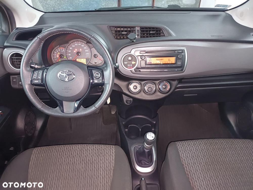 Toyota Yaris - 11