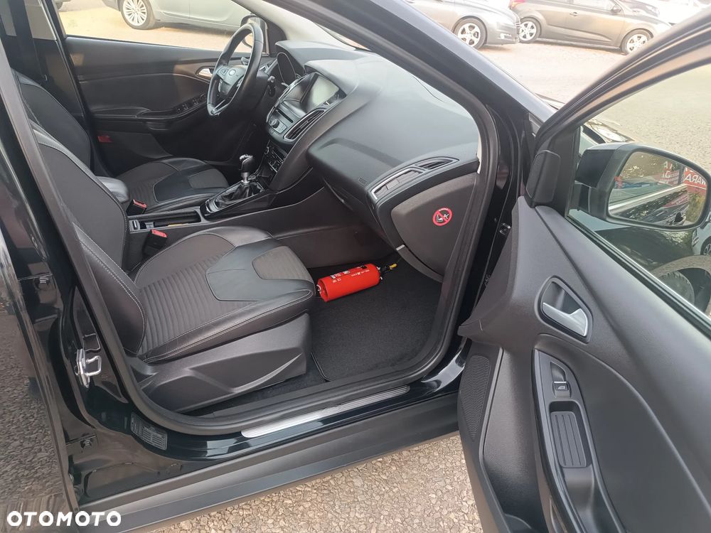 Ford Focus 1.6 TDCi DPF Start-Stopp-System Titanium - 25