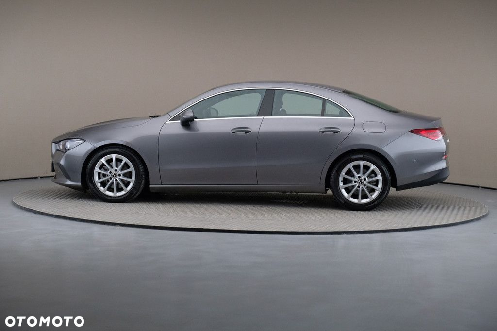 Mercedes-Benz CLA - 4