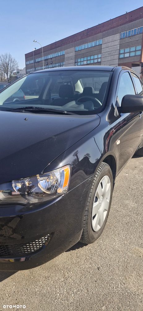 Mitsubishi Lancer - 1