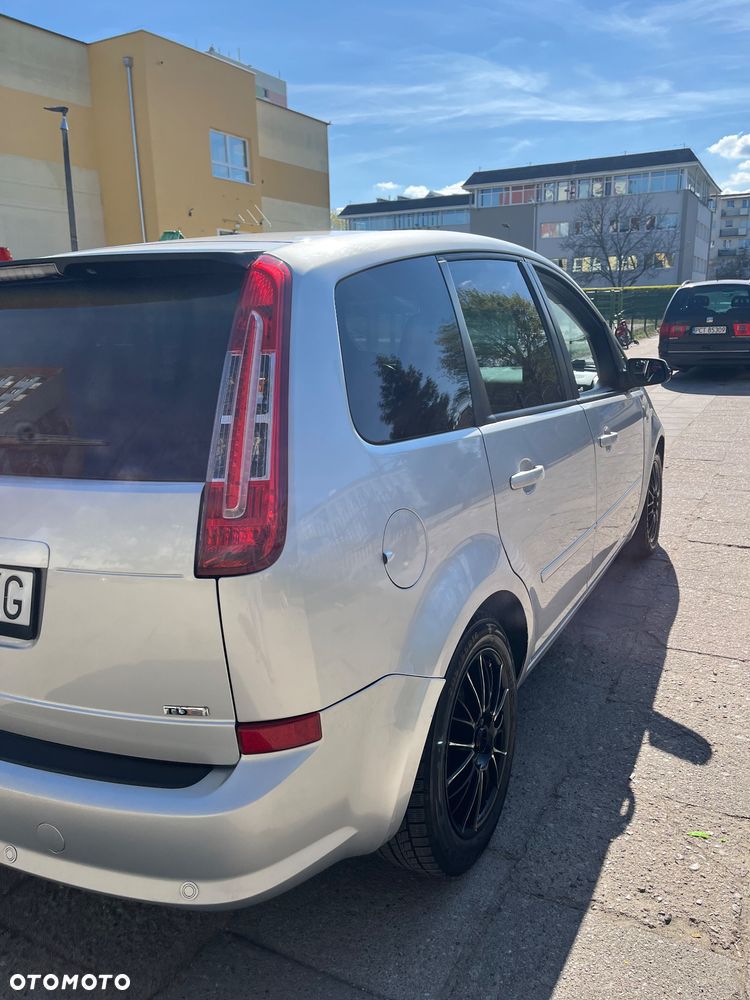 Ford C-MAX - 11