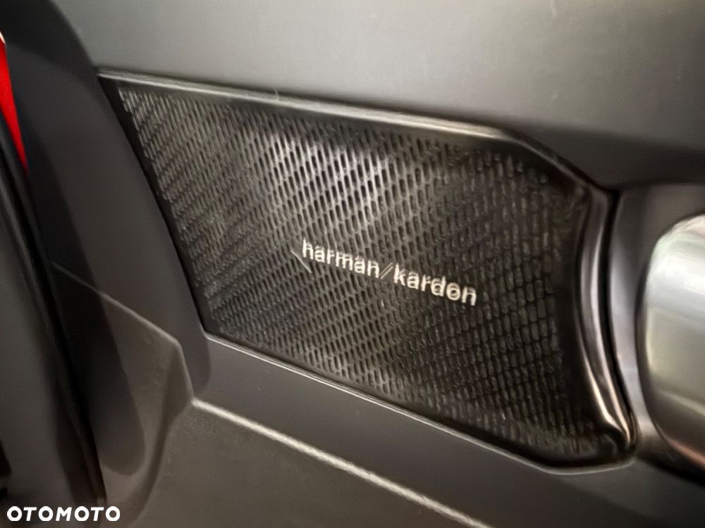Volvo XC 40 B3 B DKG Plus Dark - 37