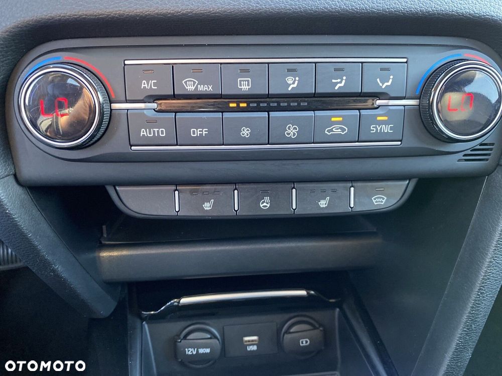 Kia XCeed - 29