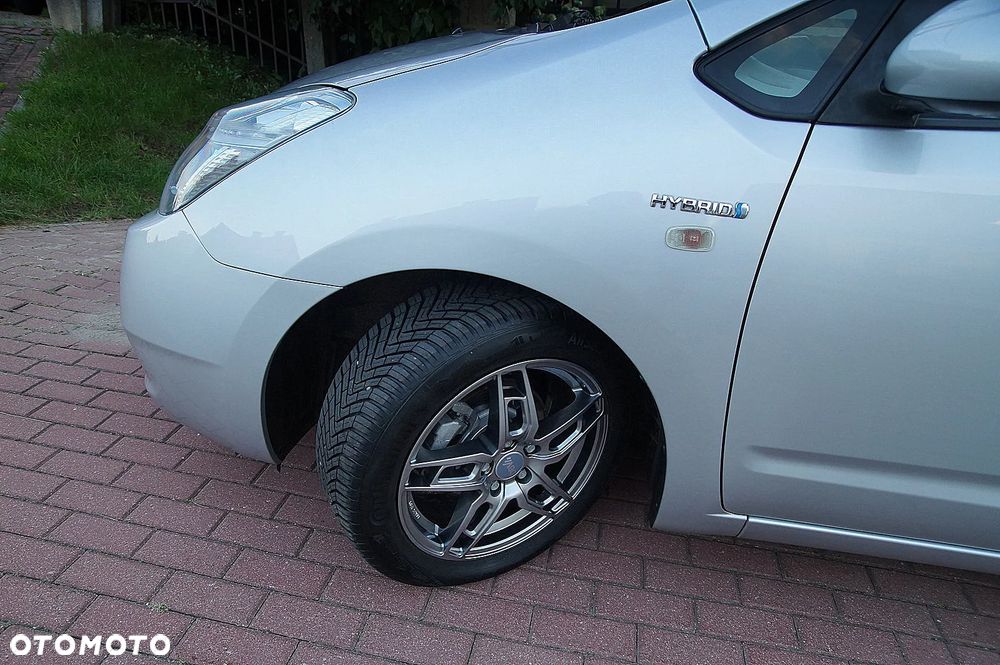 Toyota Prius 1.5 VVT-i Sol (nav) - 23