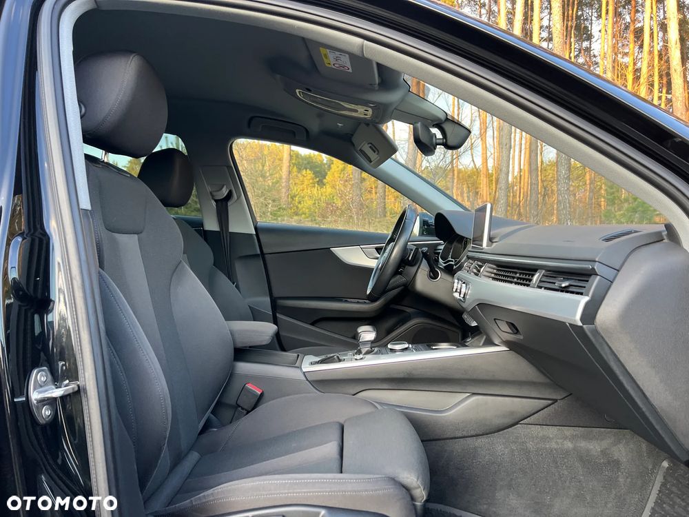 Audi A4 Avant 35 TDI Sport S tronic - 25