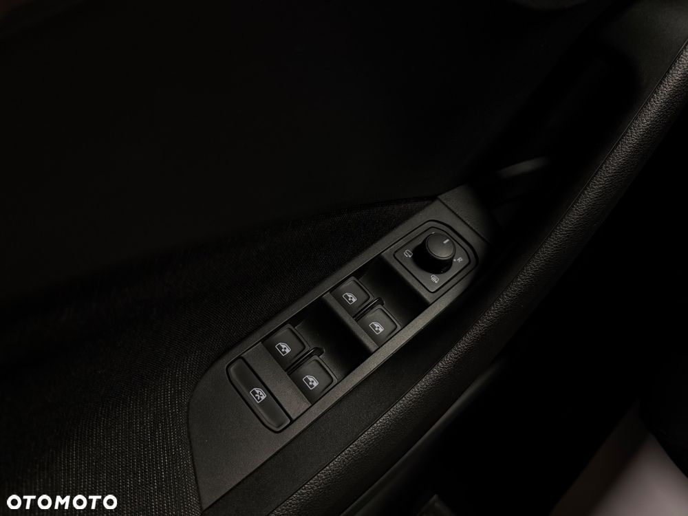 Skoda Kamiq 1.0 TSI Style - 28