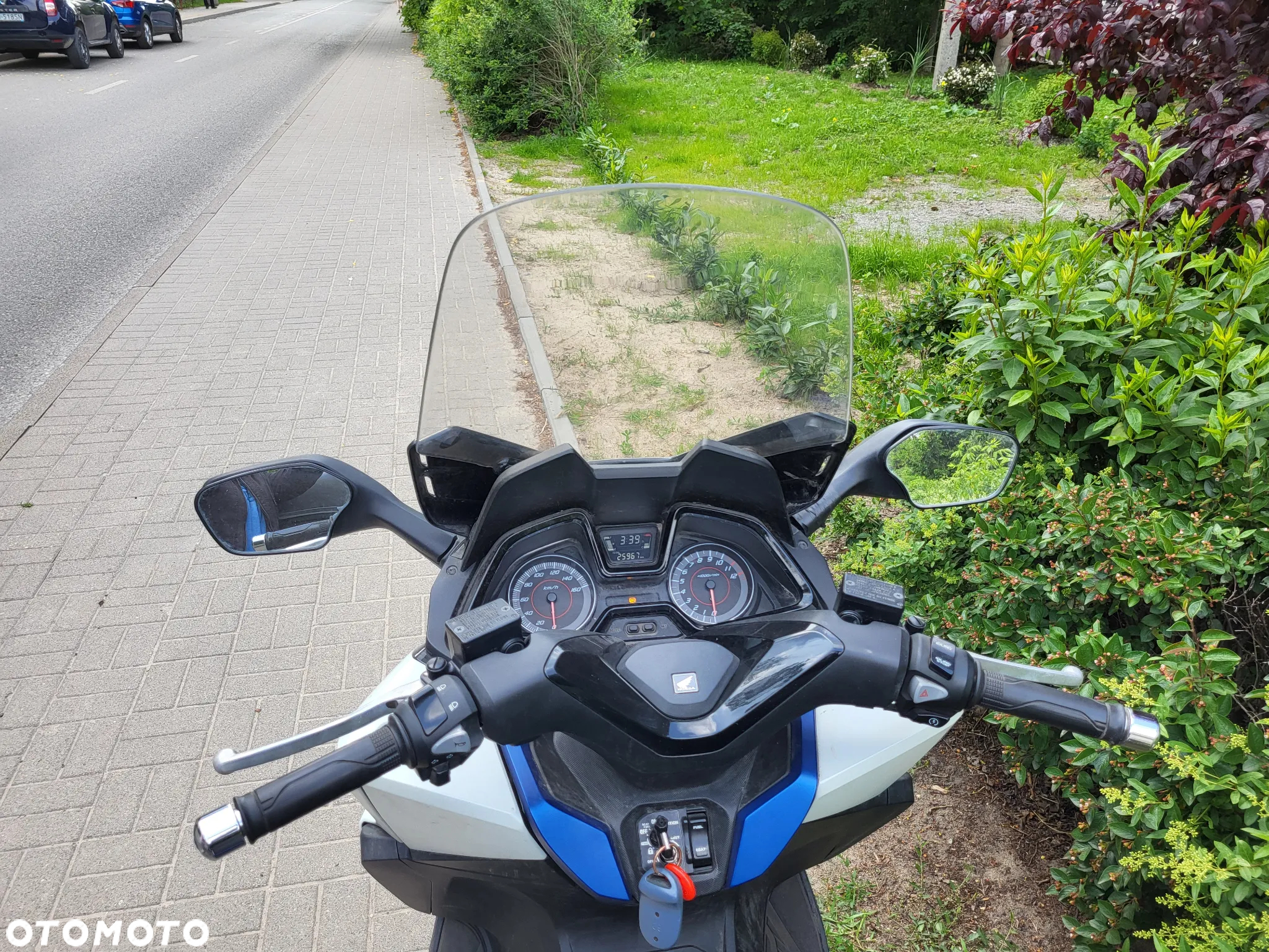 Honda NSS - 23