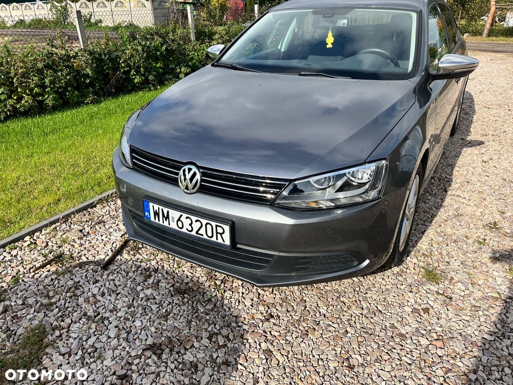 Volkswagen Jetta 2012 photo 3