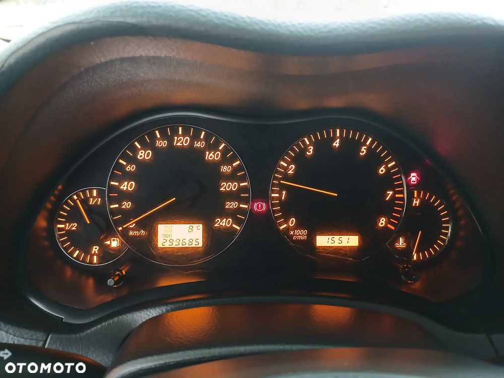 Toyota Avensis 1.8 VVT-i Sol - 2