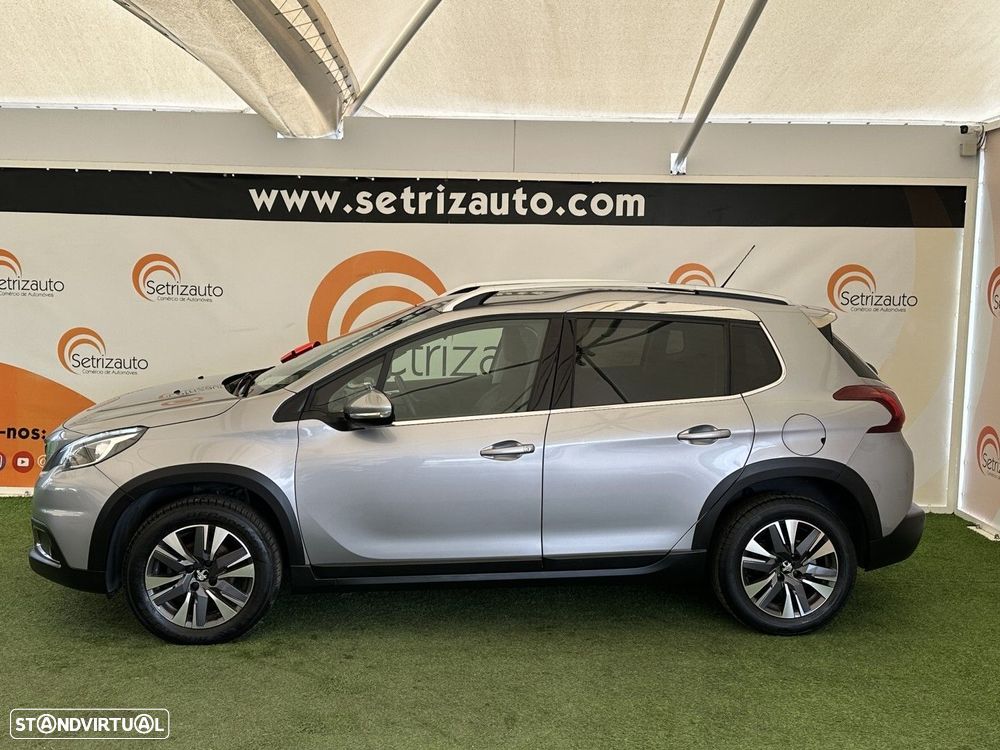 Peugeot 2008 1.2 PureTech Allure - 4