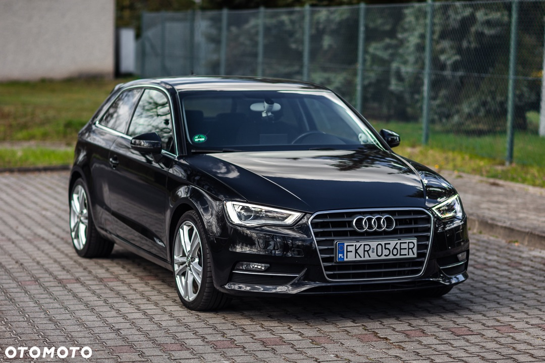 Audi A3 2.0 TDI S tronic sport - 2