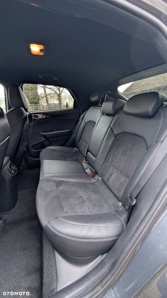 Kia XCeed 1.5 T-GDI Prestige Line DCT - 34