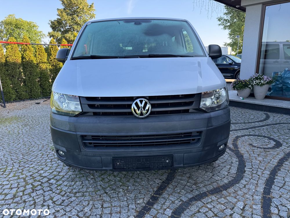 Volkswagen Caravelle - 4