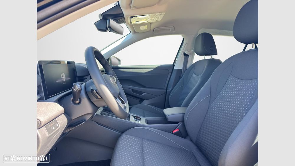 VW T-Roc 1.5 eTSI Trend DSG - 11