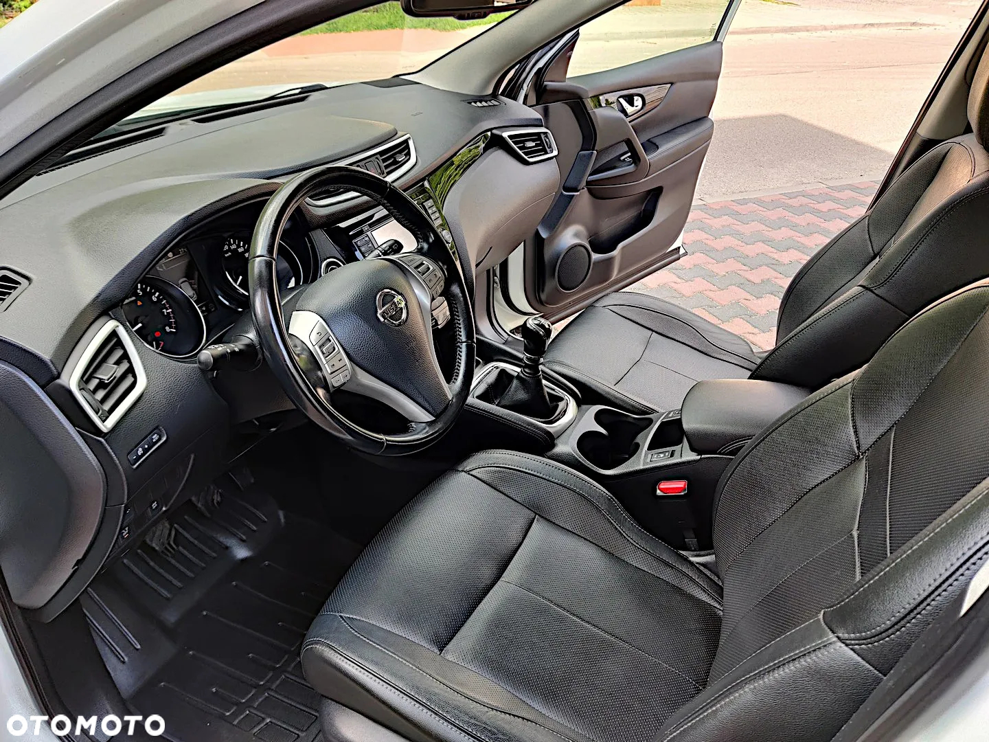 Nissan Qashqai 1.6 DIG-T Tekna+ - 22