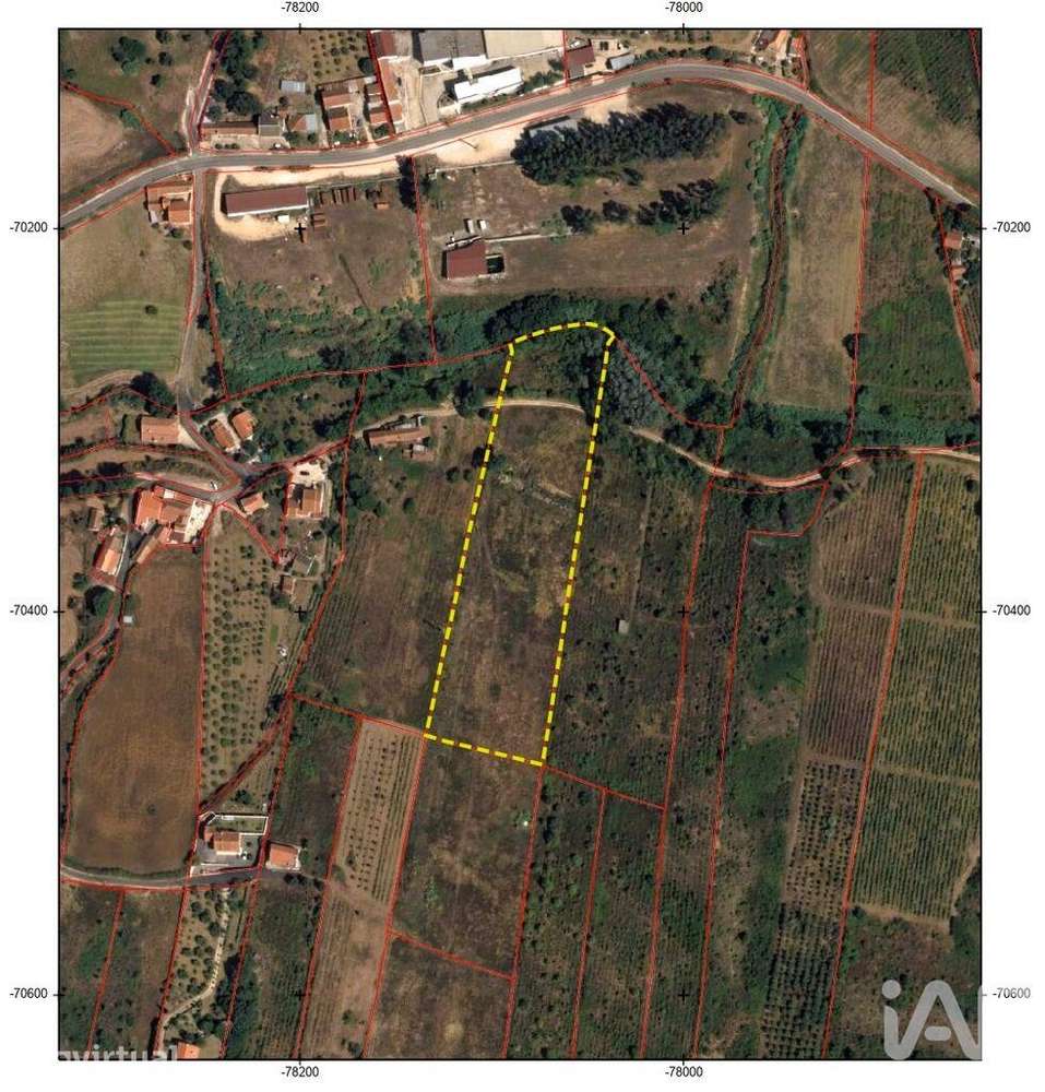 Terreno em Alenquer (Santo Estêvão e Triana) de 19080,00 m2 - Grande imagem: 3/4