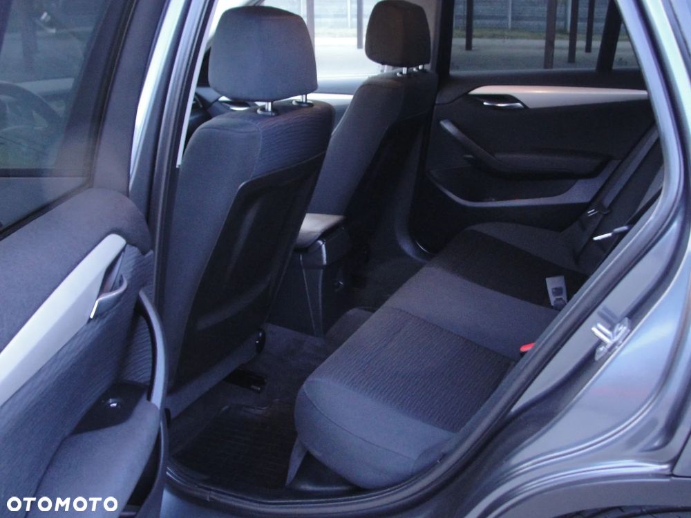 BMW X1 xDrive20d Sport Line - 17