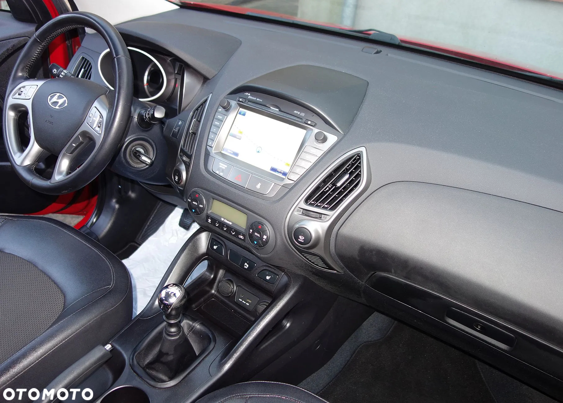 Hyundai ix35 1.6 2WD Fifa World Cup Edition - 24