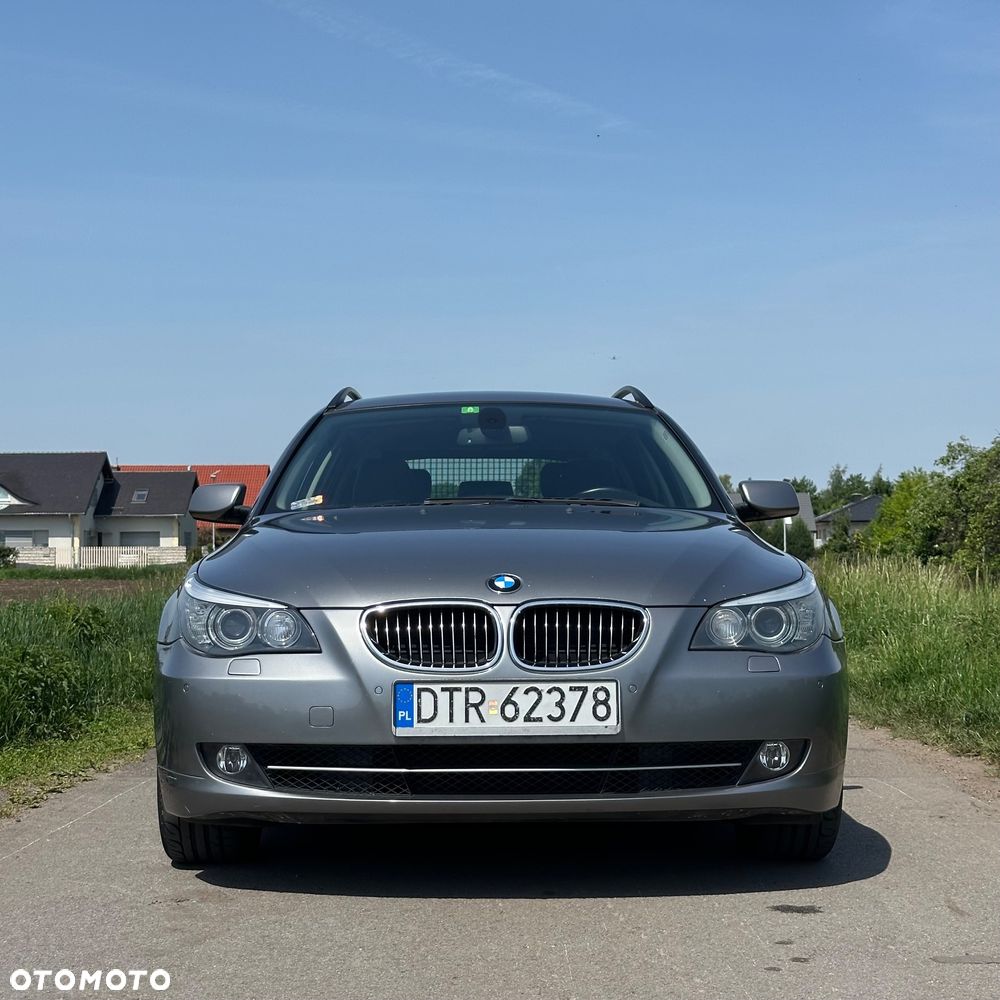 BMW Seria 5 525xi - 3