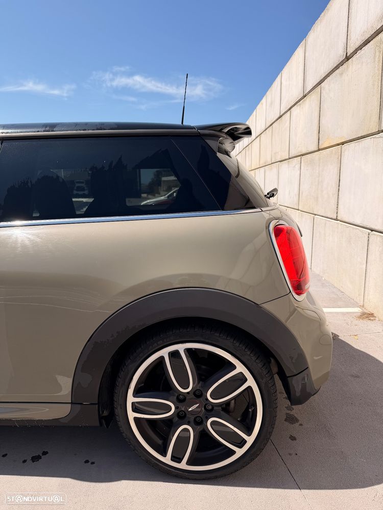 MINI 3 Portas Cooper D - 17