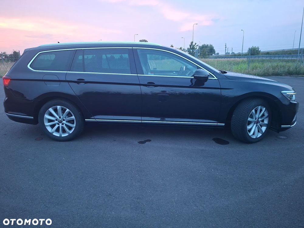 Volkswagen Passat 2.0 TDI EVO Elegance DSG - 21