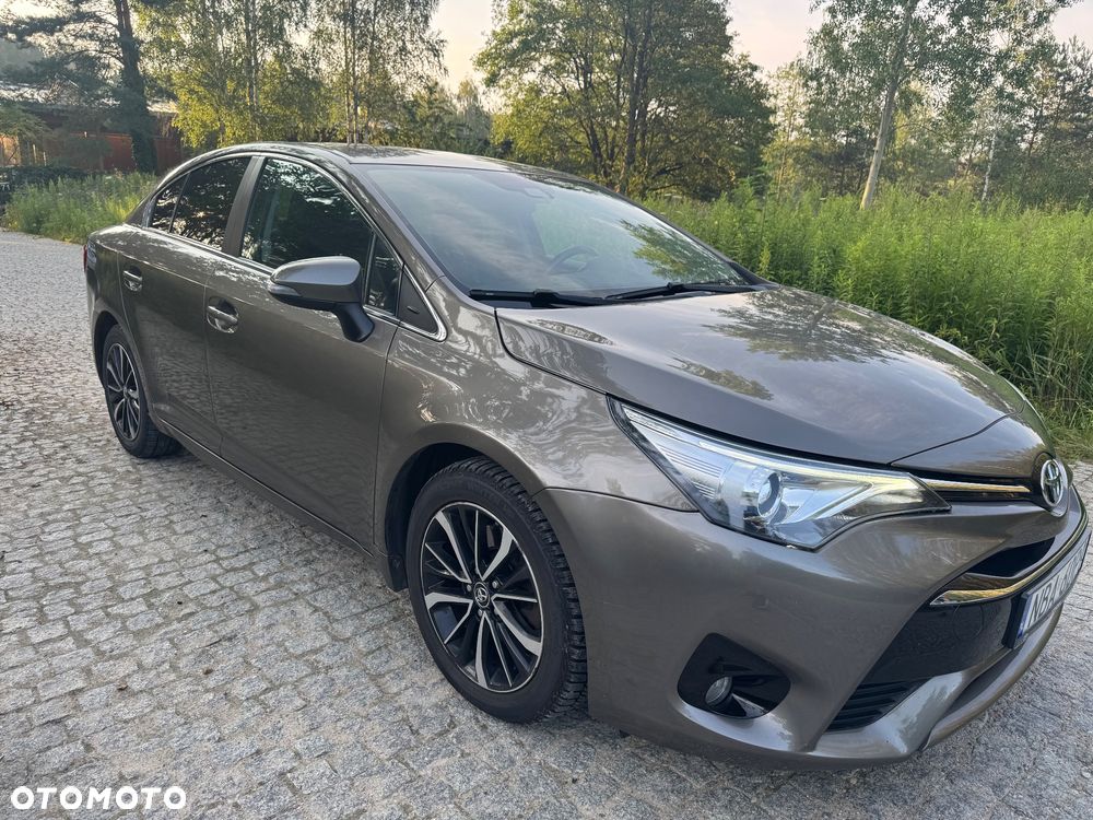 Toyota Avensis 2.0 D-4D Prestige - 3