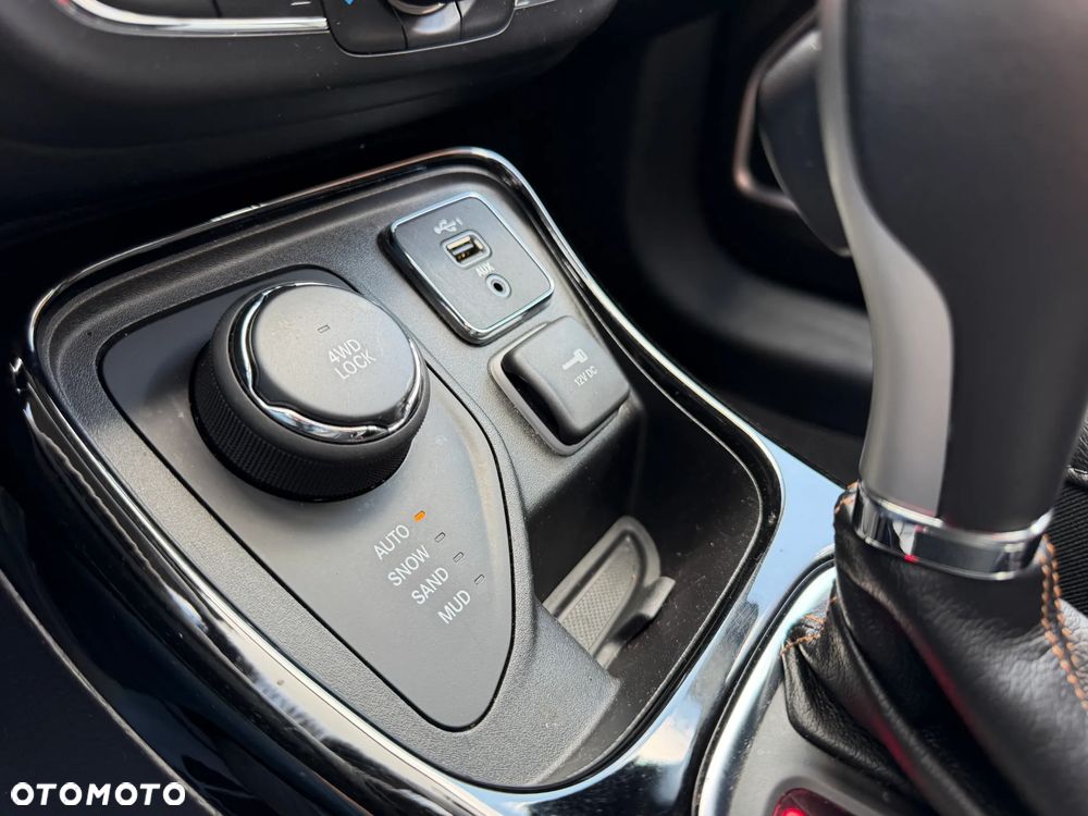 Jeep Compass - 28