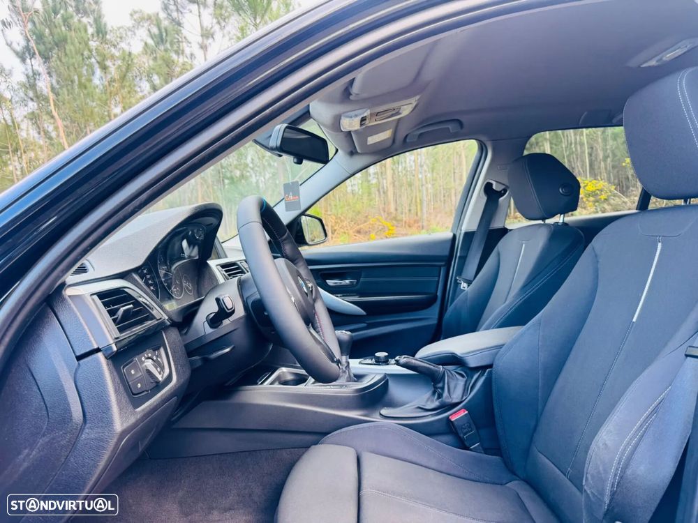 BMW 318 d Sport Line - 18