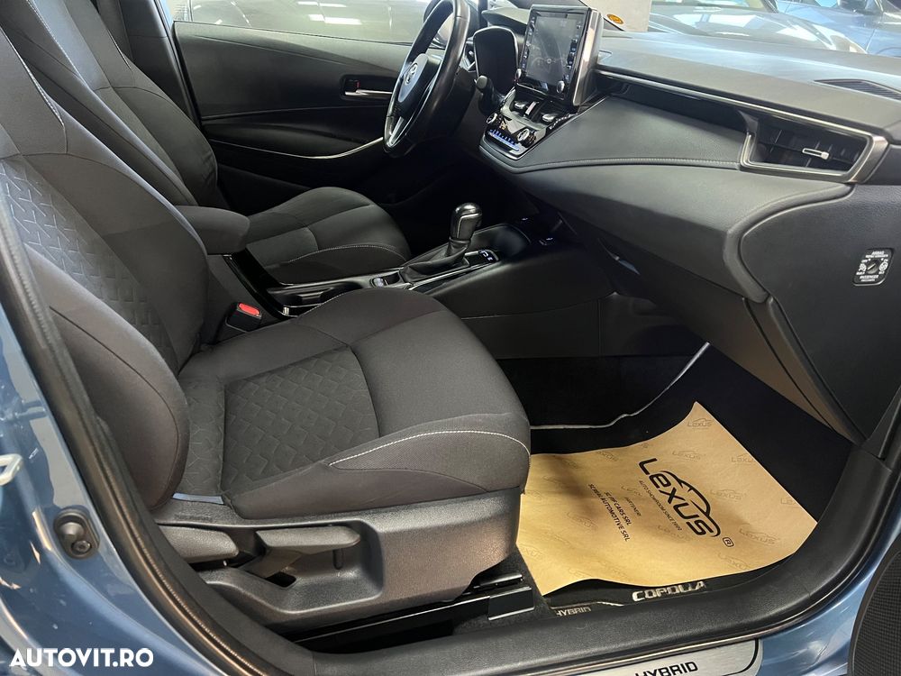 Toyota Corolla 1.8 HSD Business - 4