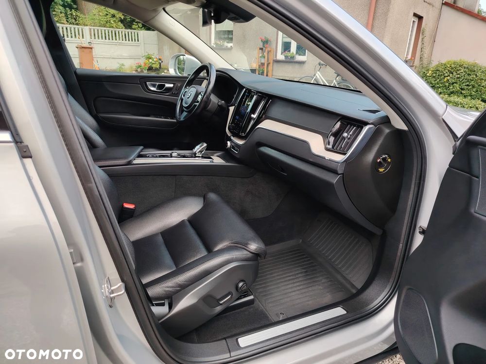 Volvo XC 60 B4 D AWD Inscription - 30