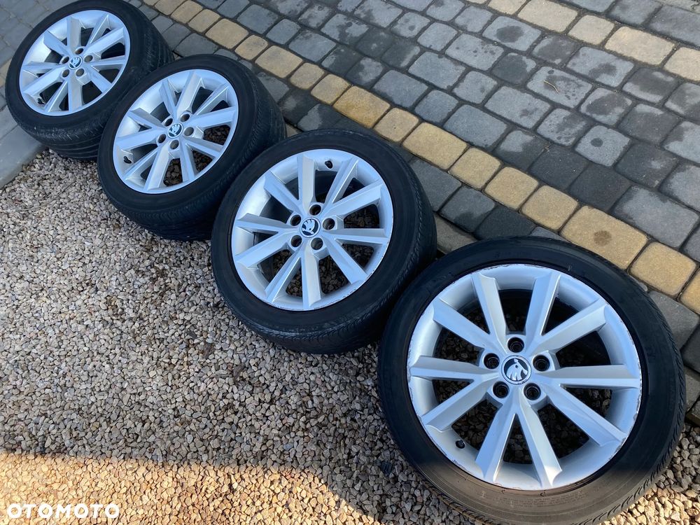 Skoda RAPID Alufelgi 16 5x100 7Jx16H2 ET46 - 5