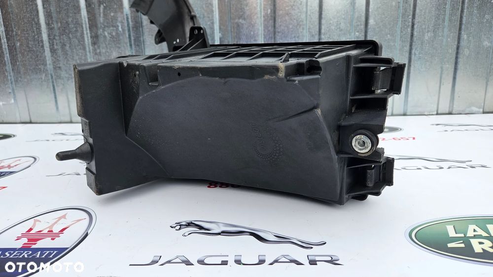 Jaguar XJ 351 3.0D Obudowa filtra powietrza z dolotem 8X23-9A673-AB 4R83-9600-AF Przepływomierz powietrza z kostką 4R8Q-12B579-AC - 12