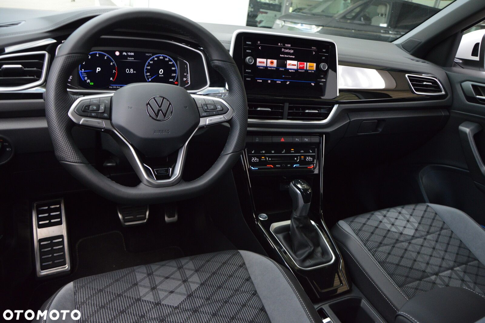 Volkswagen T-Roc - 10