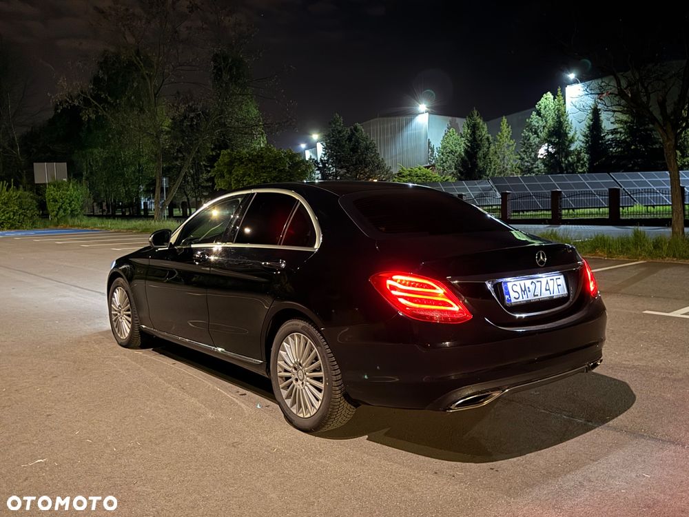 Mercedes-Benz Klasa C 180 7G-TRONIC - 17