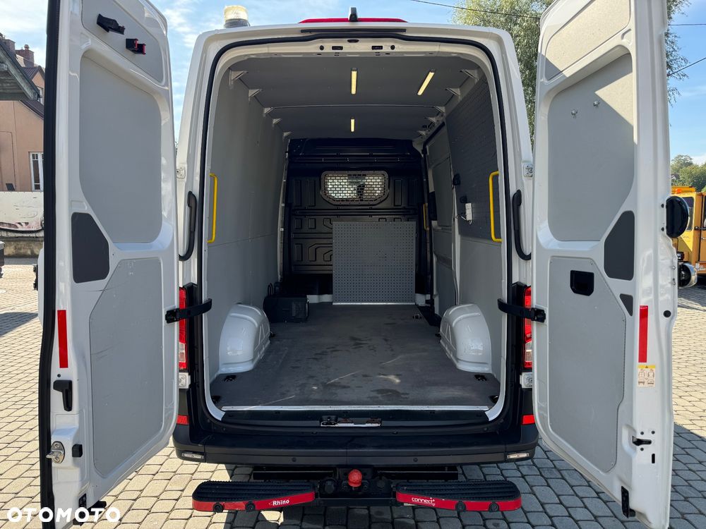 Volkswagen Crafter - 11