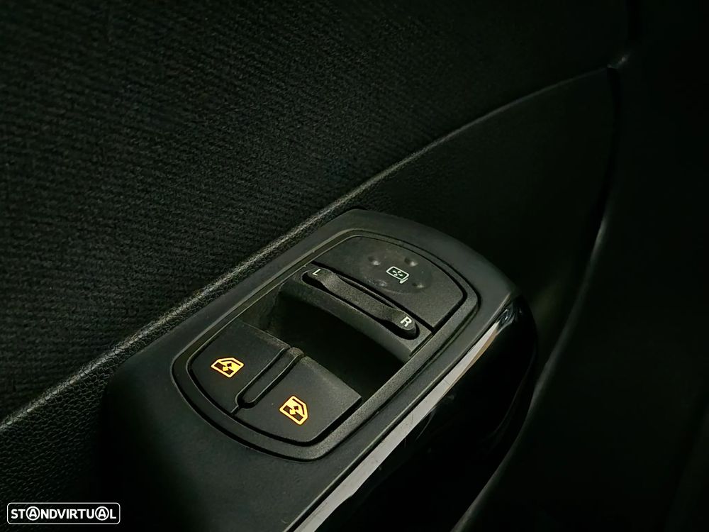 Opel Corsa 1.2 Enjoy S/S - 18