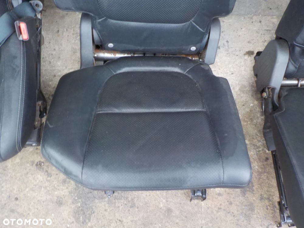 MITSUBISHI OUTLANDER III FOTELE KANAPA BOCZKI PODŁOKIETNIK - 7